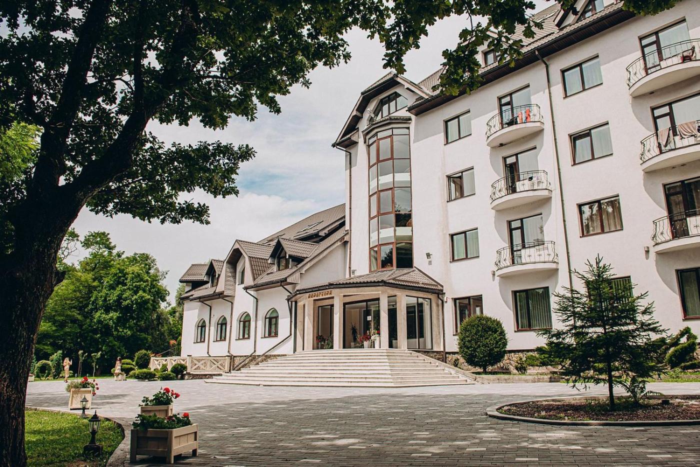 Hotel Solotvyno Resort Exterior photo